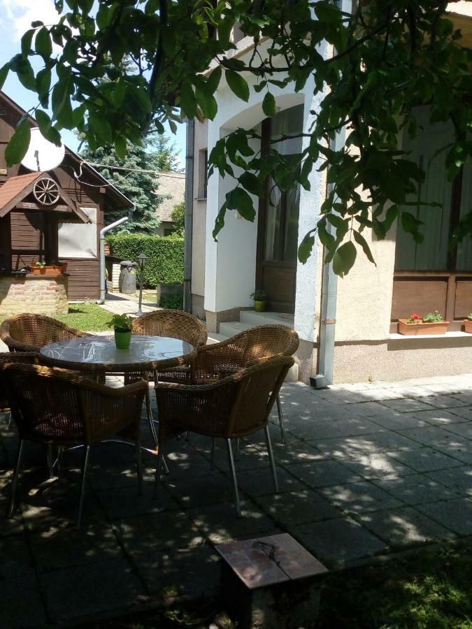 Tulman Apartment Балатонберень Экстерьер фото